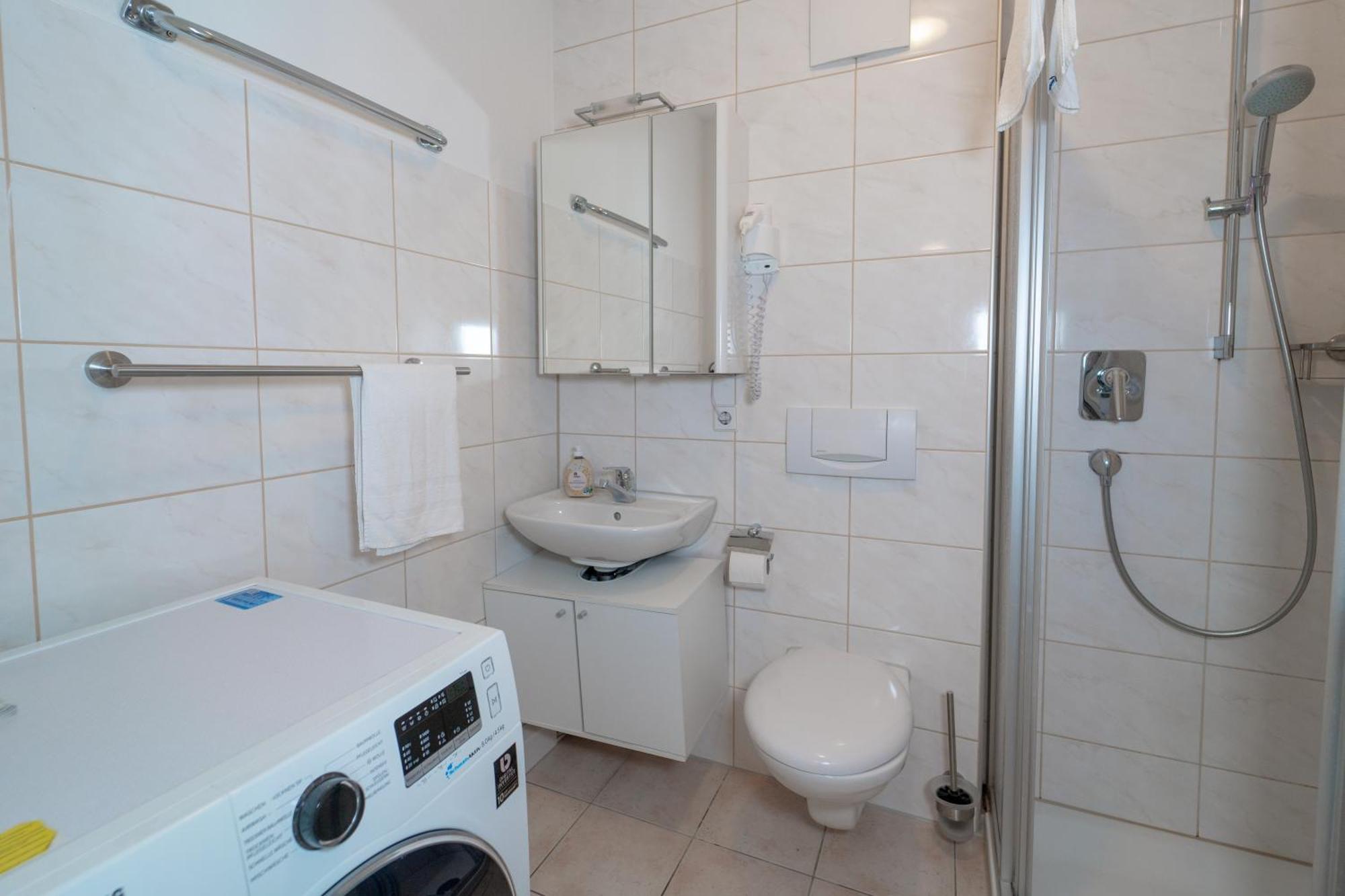 Range - Apartments - Kueche - Wlan - Netflix - Bis Zu 7 Personen เฟลบาค ภายนอก รูปภาพ